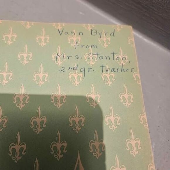 Huckleberry Finn by Mark Twain Abridged Version Hardback - Picture 3 of 6